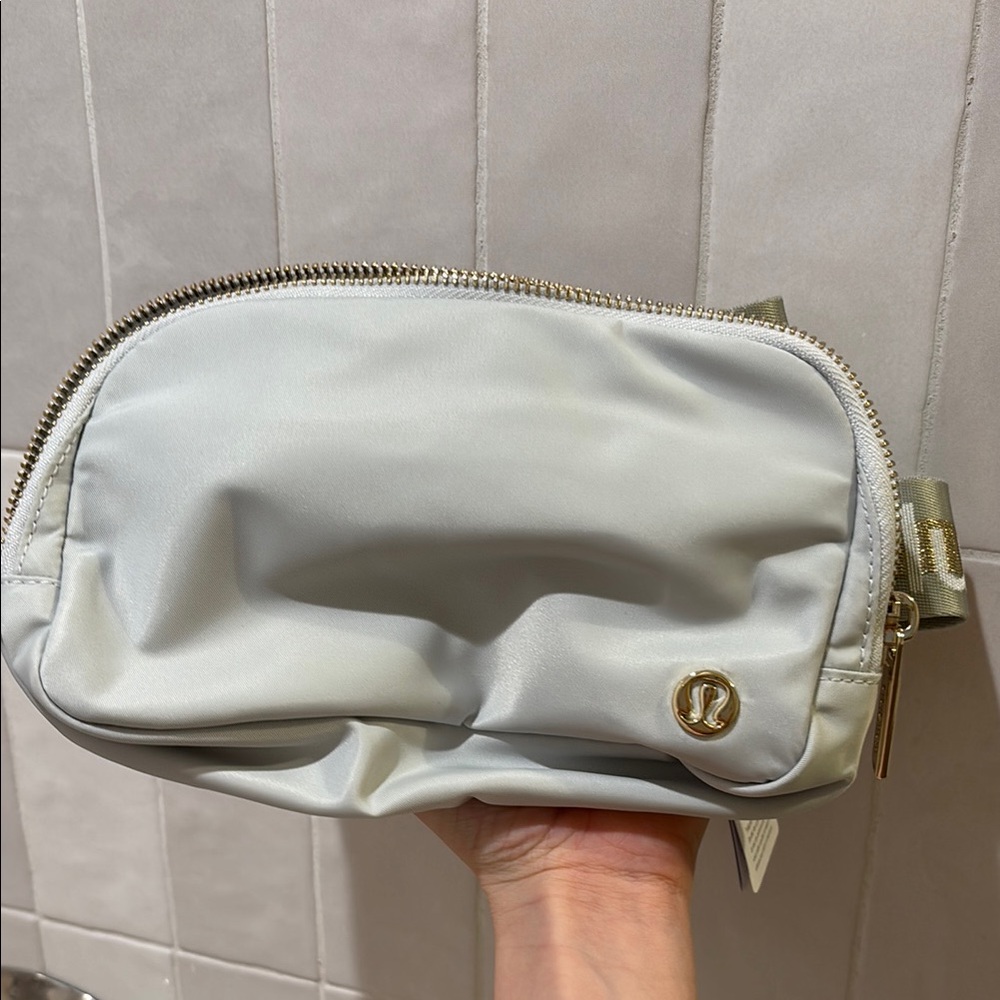 LIMITED EDITION lululemon athletica mint and gold Women's Bag
